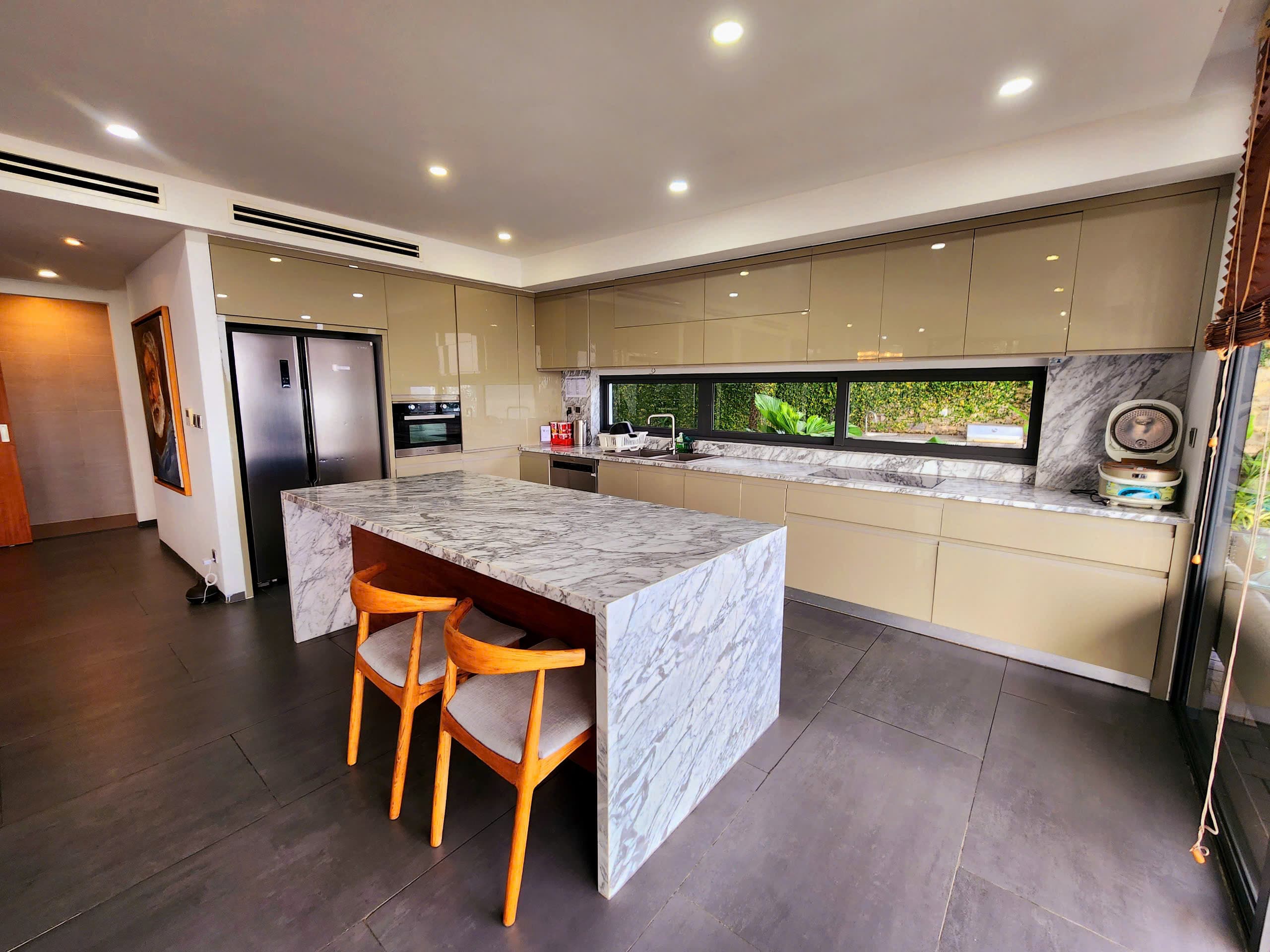 Villa B6 Pho Bien, Khu biet thu Ocean Front Anh Nguyen, TRONG SAN 빌라 단기숙박 사진 7 |