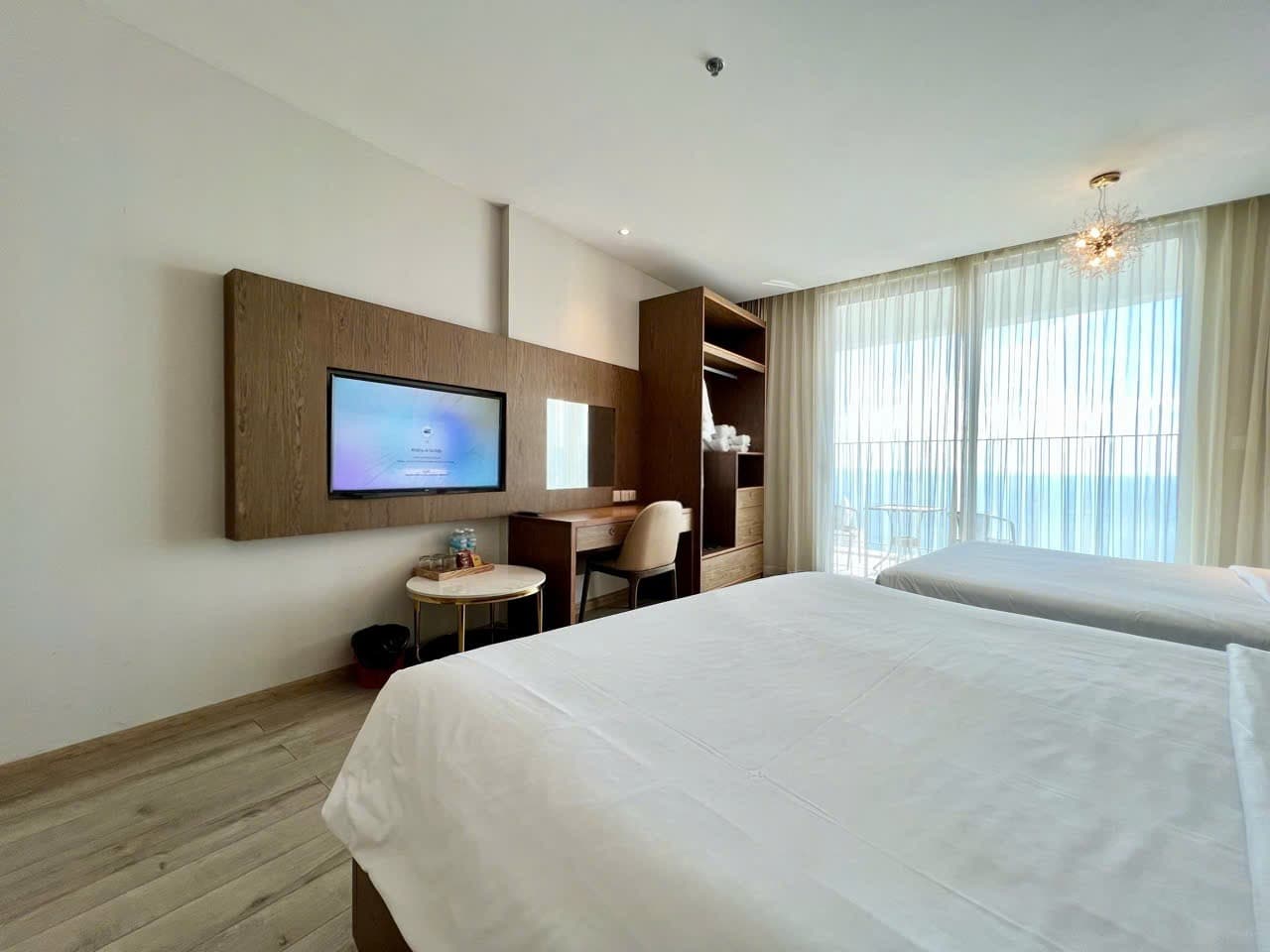Panorama Family room 60m2 빌라 단기숙박 사진 2 |  |