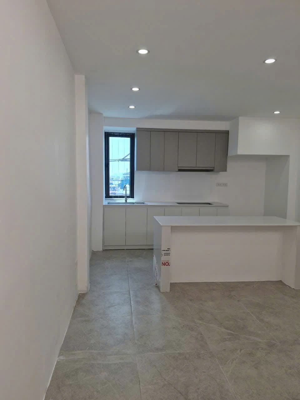 🏢 신축 오피스 빌딩 임대 상가 임대 사진 2 |  |