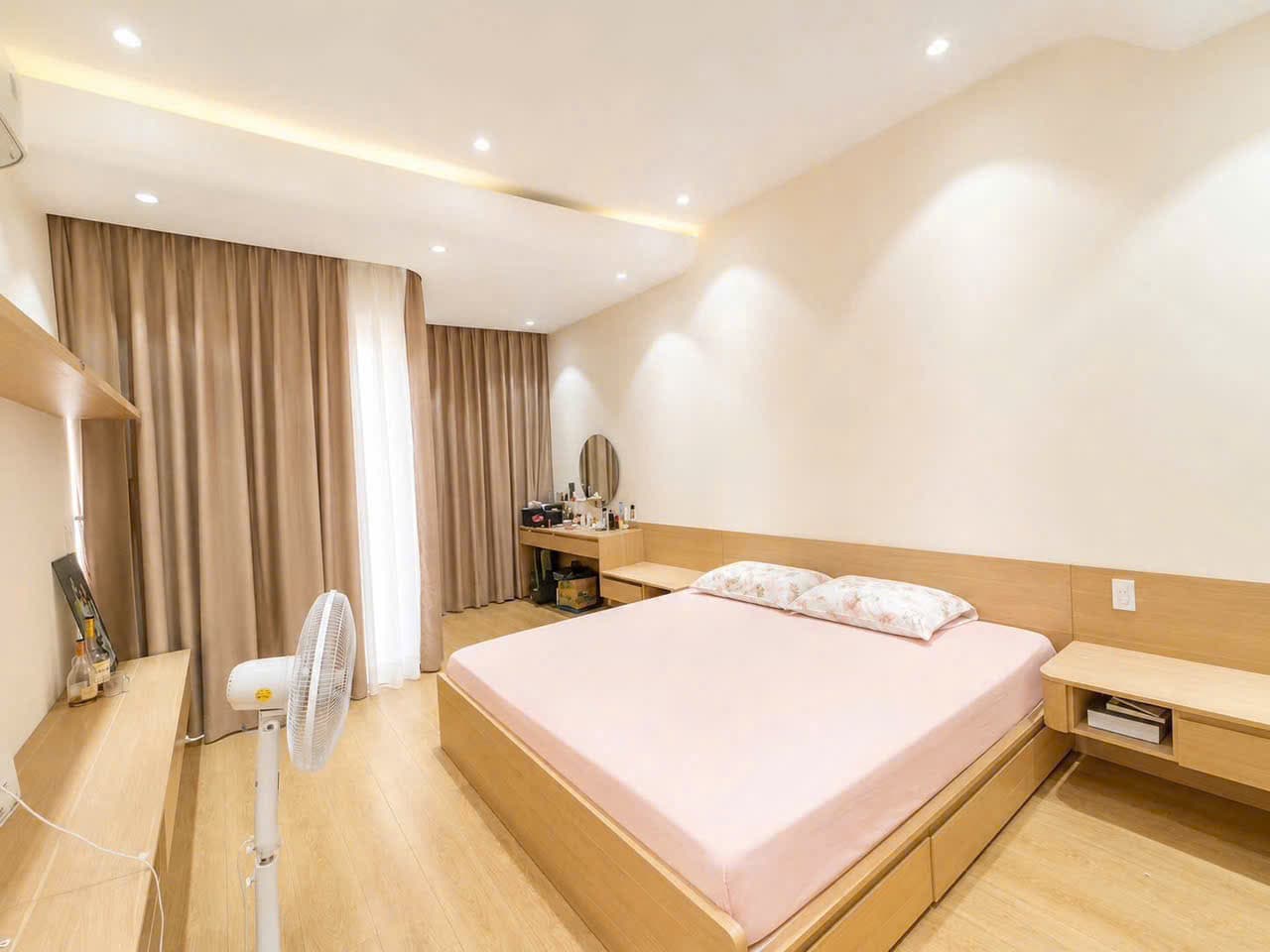 🏠 빈호아 대로변 3층 단독주택 임대 상가 임대 사진 2 |