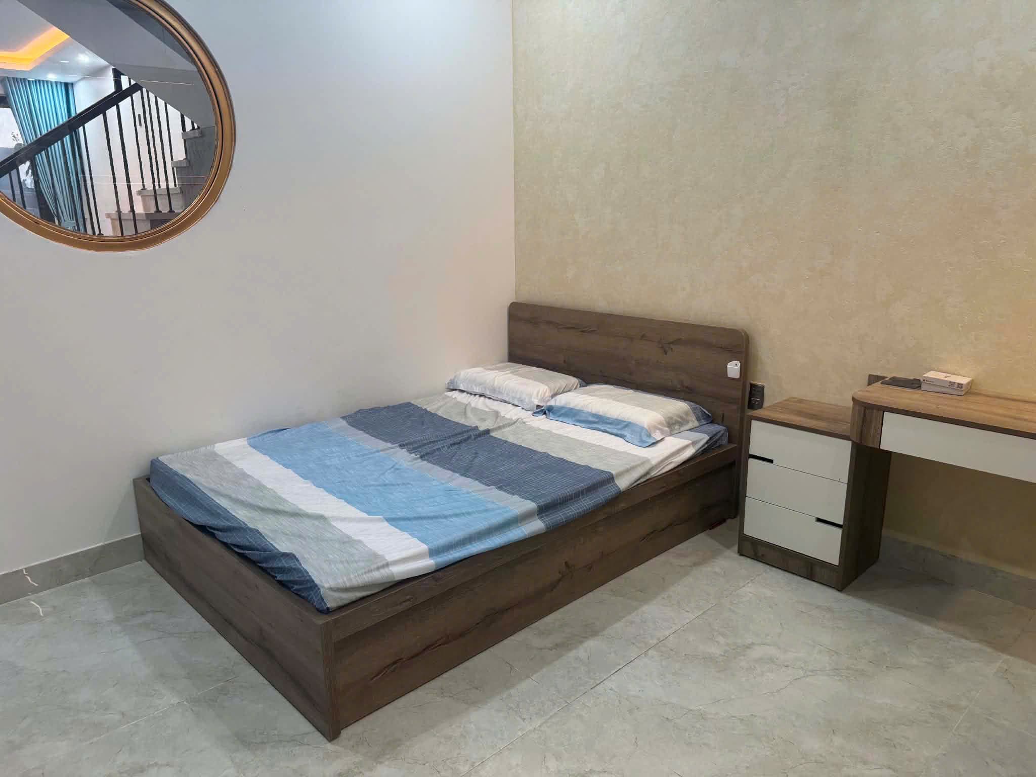 🏠 떤짜 해변 인근 3층 단독주택 임대 상가 임대 사진 4 |