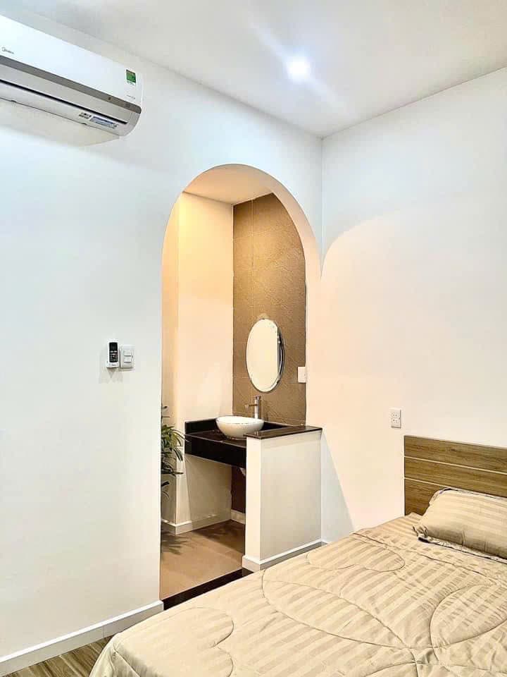 🏡 응우한선 바다·산 전망 1침실 아파트 임대 월세 매물 사진 2 |  |