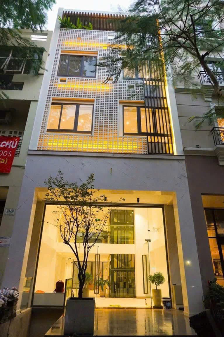🏢 푸미흥 아파트 임대 월세 매물 사진 1