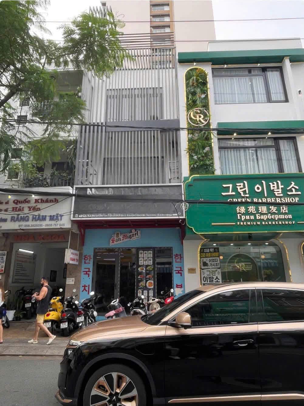 **나트랑 중심가 단독 건물 임대** 상가 임대 사진 1