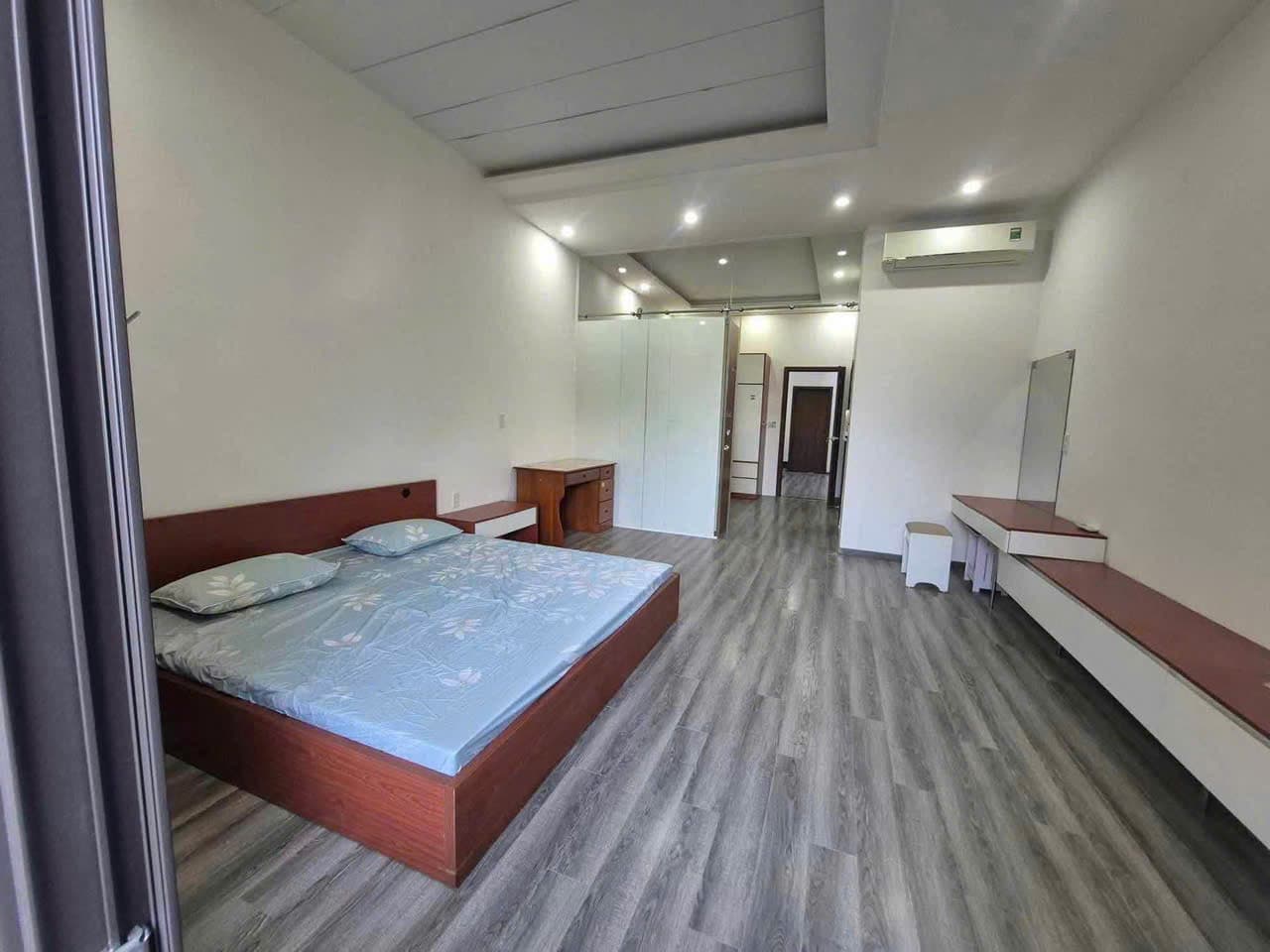 🏡 3층 단독주택 임대 월세 매물 사진 1