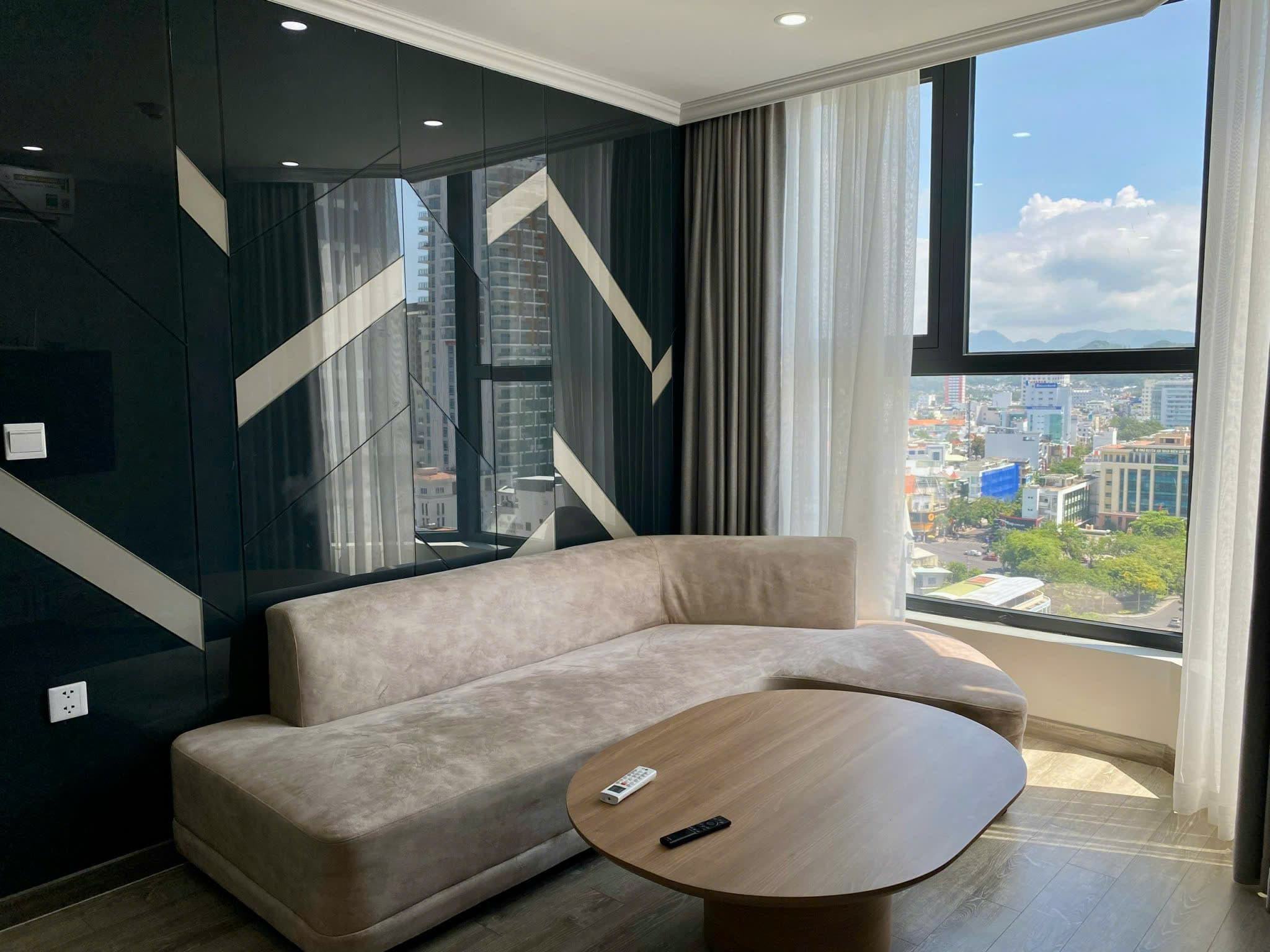 HUD Building 월세 매물 사진 2 |