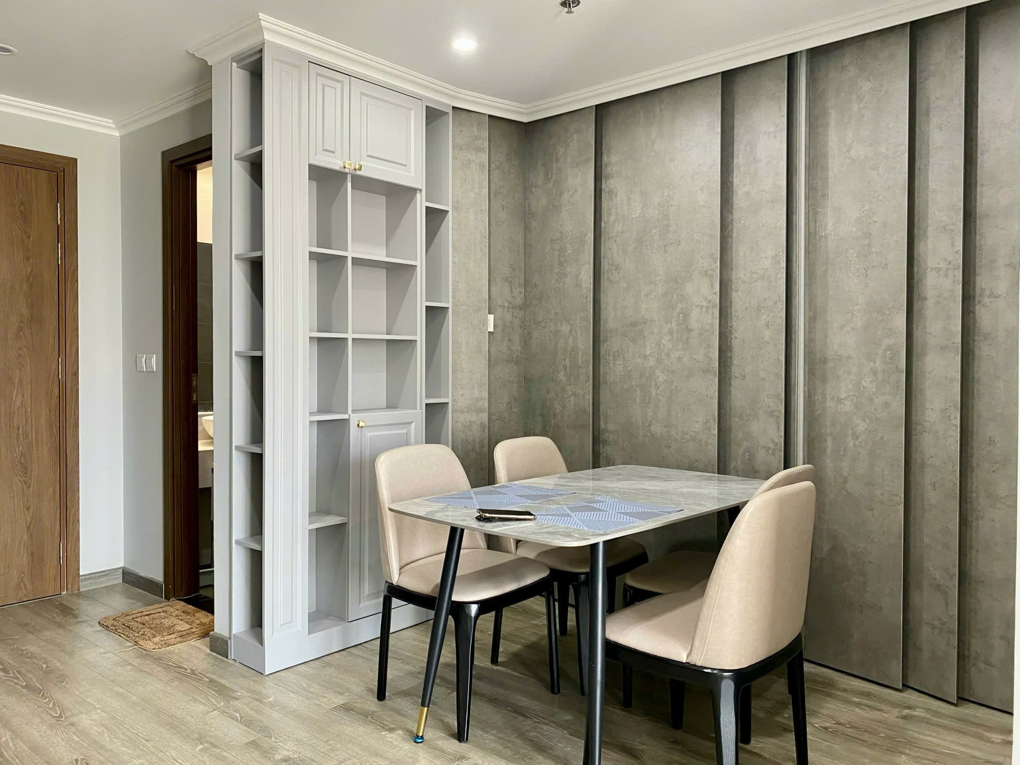 HUD Building 월세 매물 사진 3 |