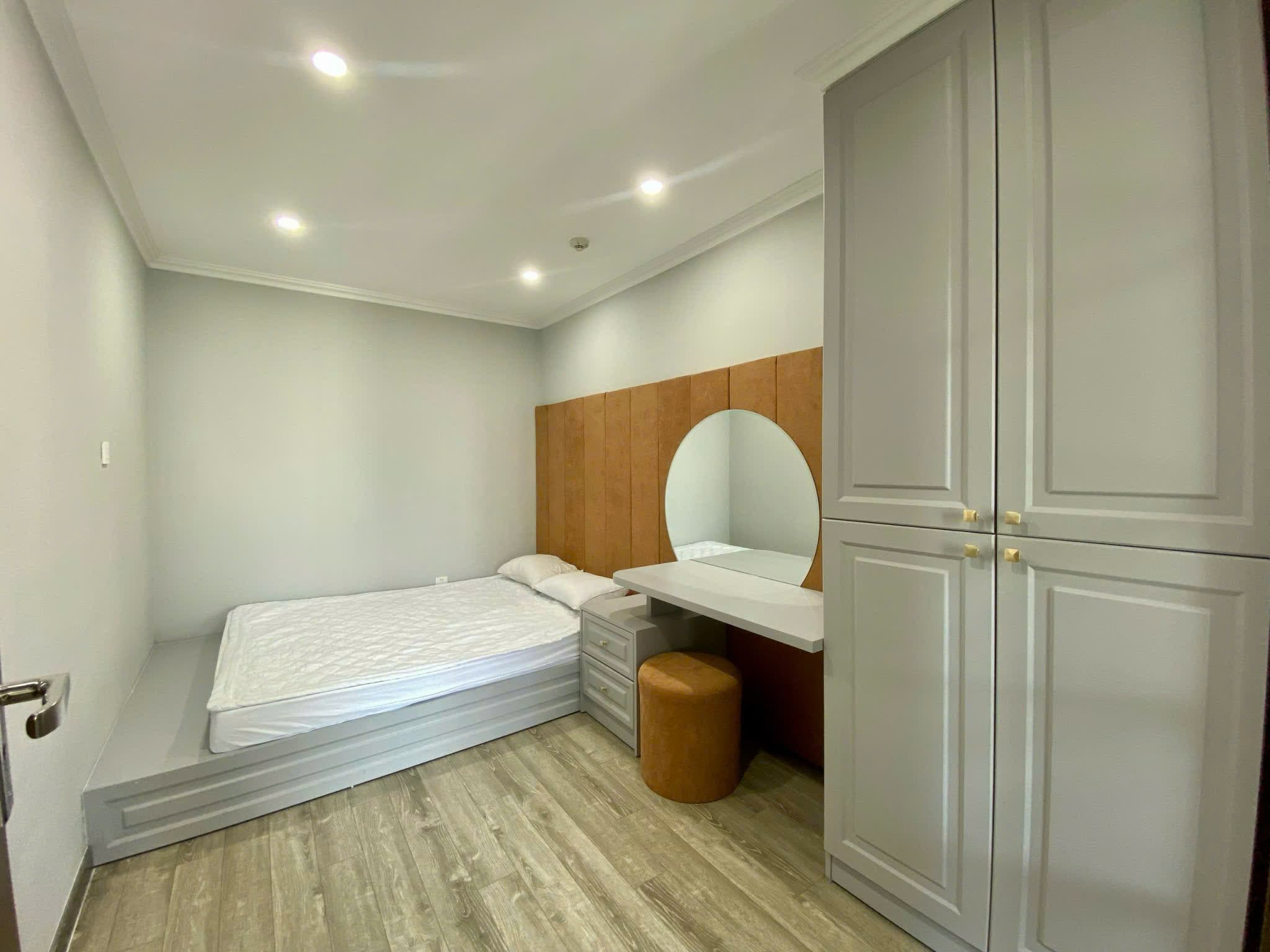 HUD Building 월세 매물 사진 8 |