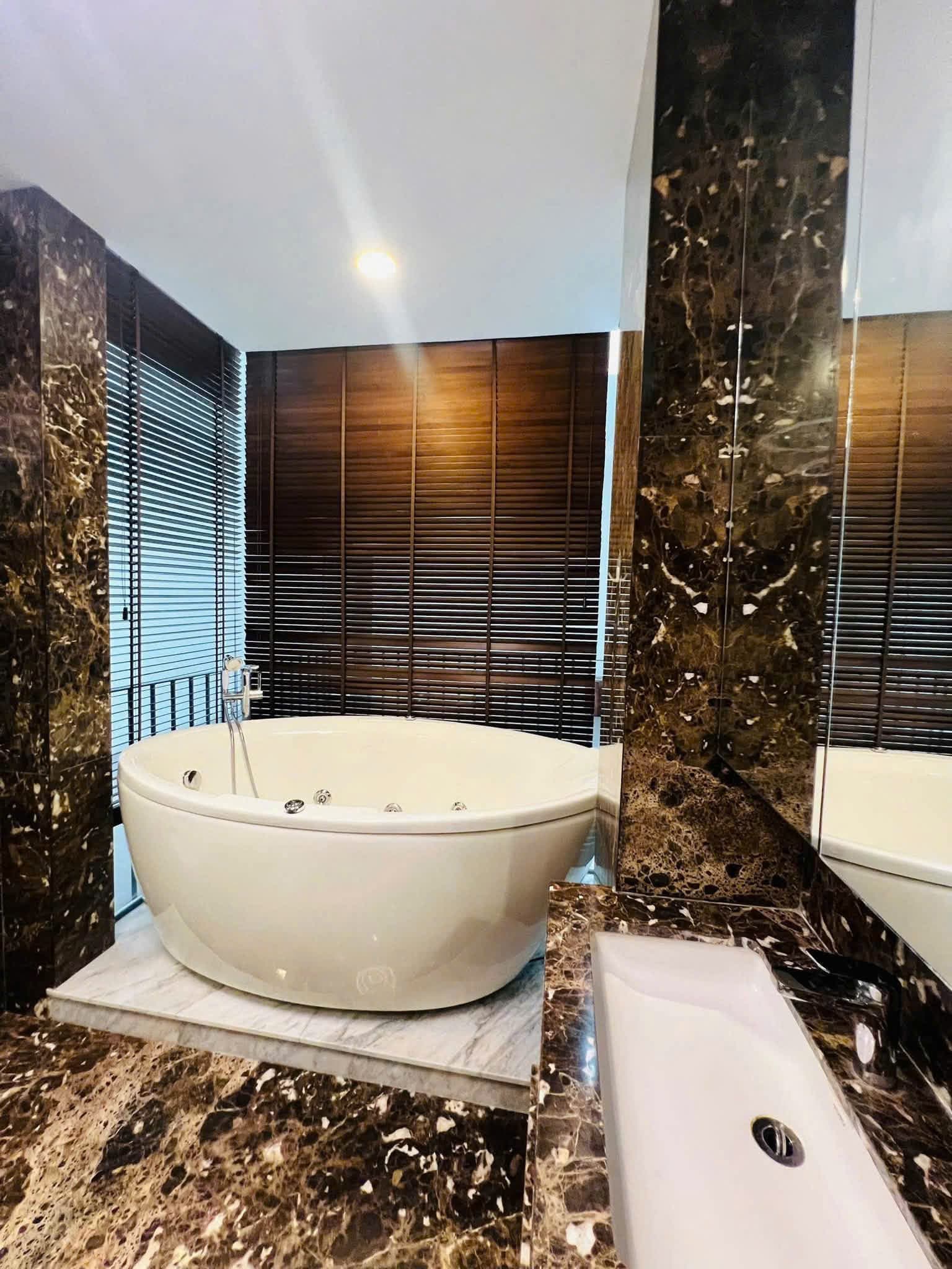 Khu vực khác / cần kiểm tra 12 ảnh