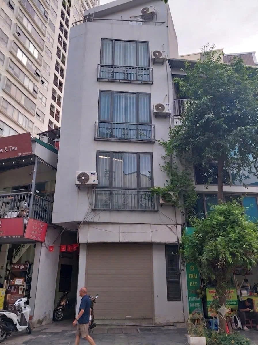 쯔엉찐 대로변 상가 건물 사진 1