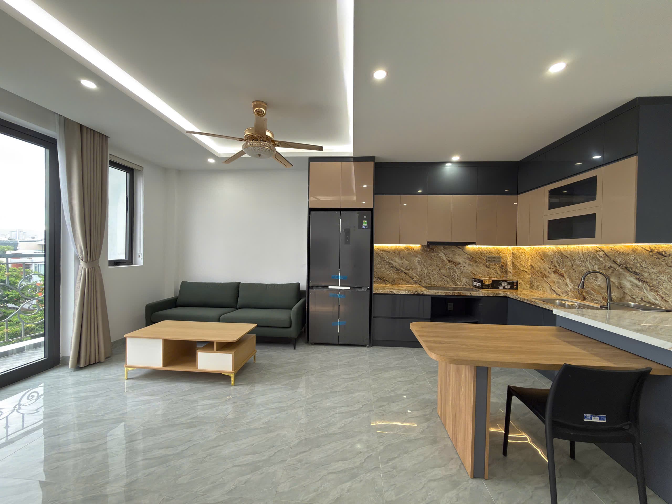 하 꽝 1 펜트하우스 160m² 침실1 신축 풀옵션 사진 2
