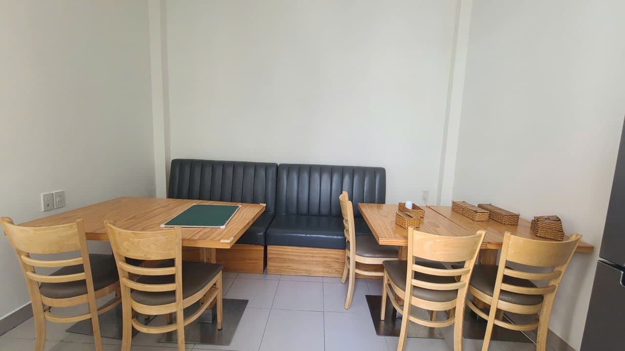 동다 한인타운 메인도로 2층 상가 임대 사진 3