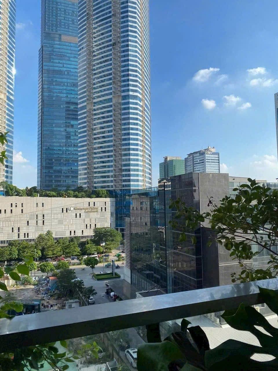스카이레이크 마이딘 2베드룸 64m² 풀옵션 사진 2 |  |