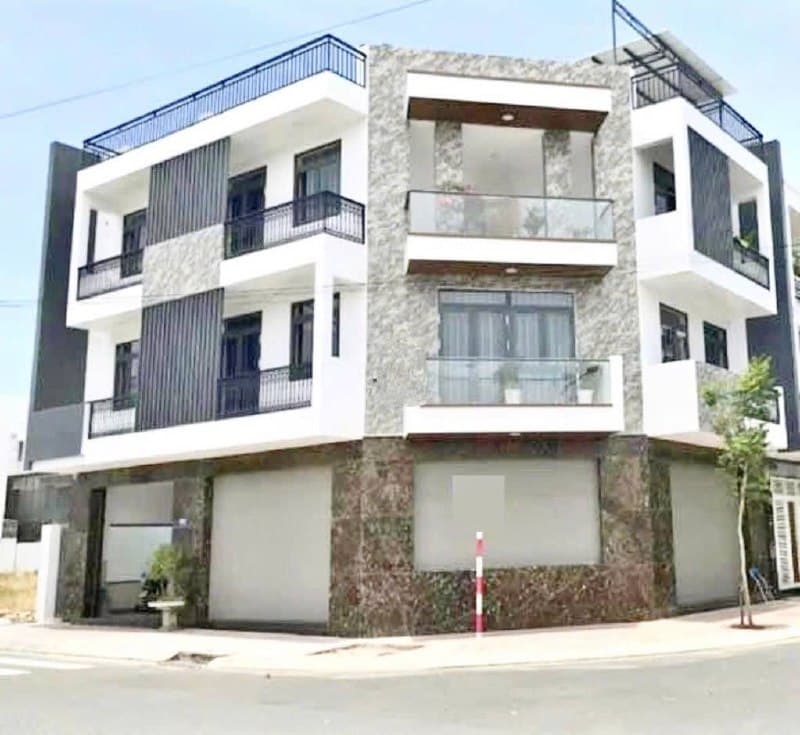 하 꽝 2 코너 건물 3층+옥상 600㎡ 임대 사진 1