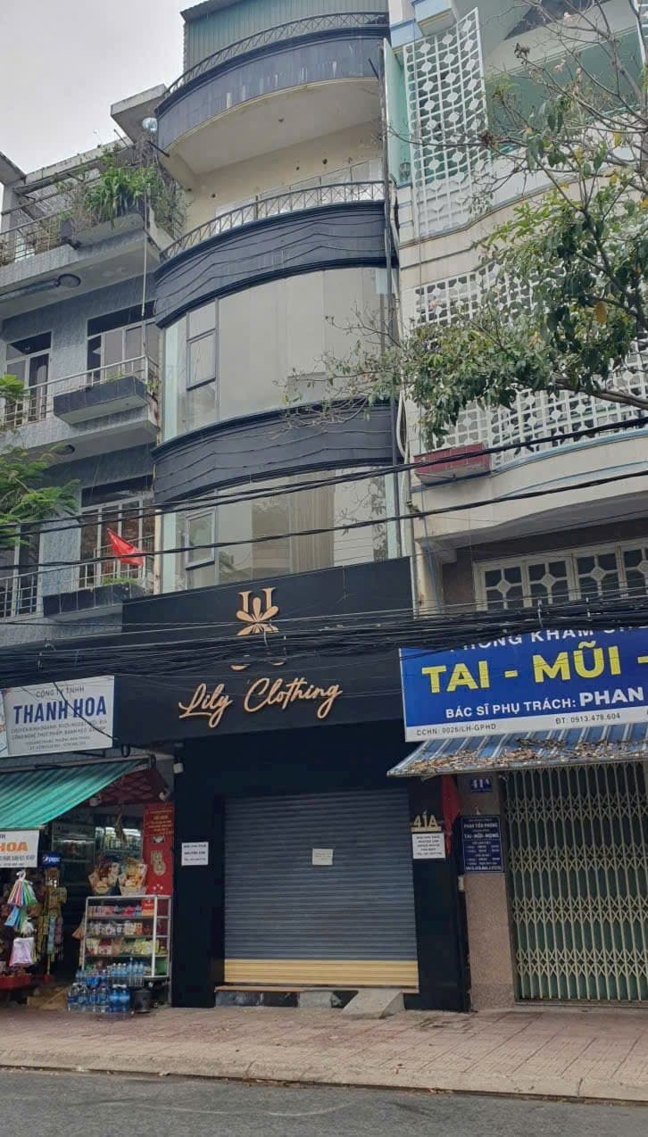 록토 3층 상가 건물 임대 (50m²) 사진 1