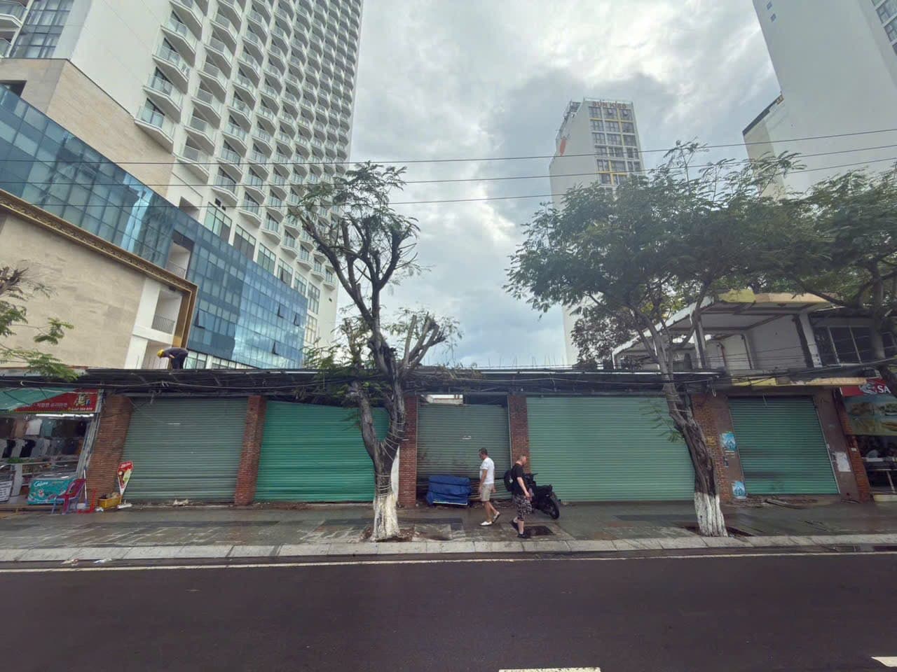 쩐푸 해변뷰 1층 상가 약 500㎡ 임대 사진 2 |  |