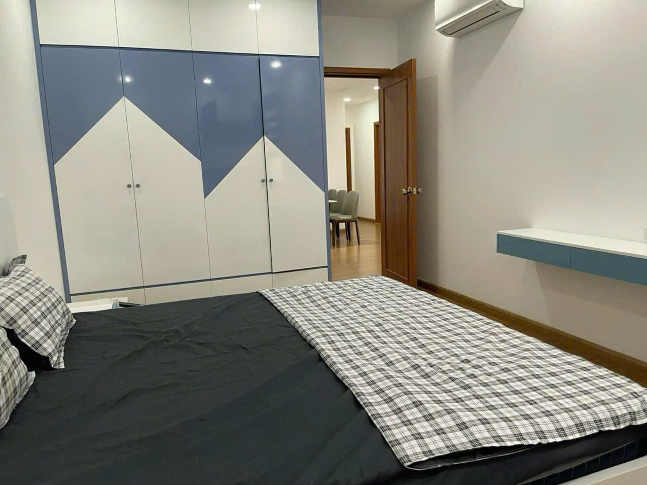 아이리스가든 CT2동 중층 3침실 135㎡ 사진 7 |  |