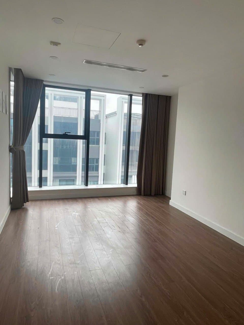 Sunshine Center 팜흥 3침실 153㎡ 월세 사진 3 |  |