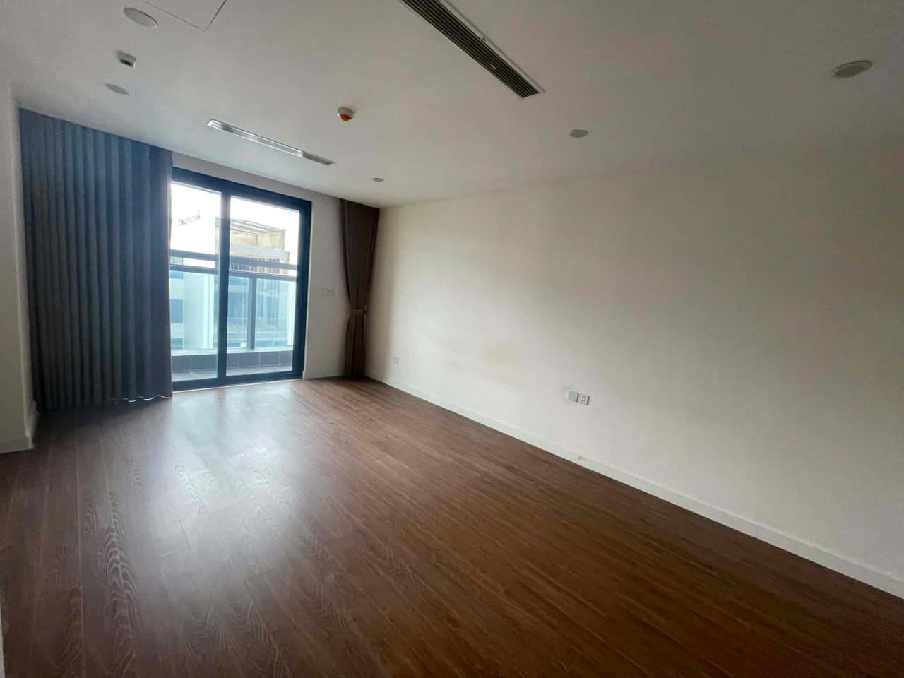 Sunshine Center 팜흥 3침실 153㎡ 월세 사진 6 |  |