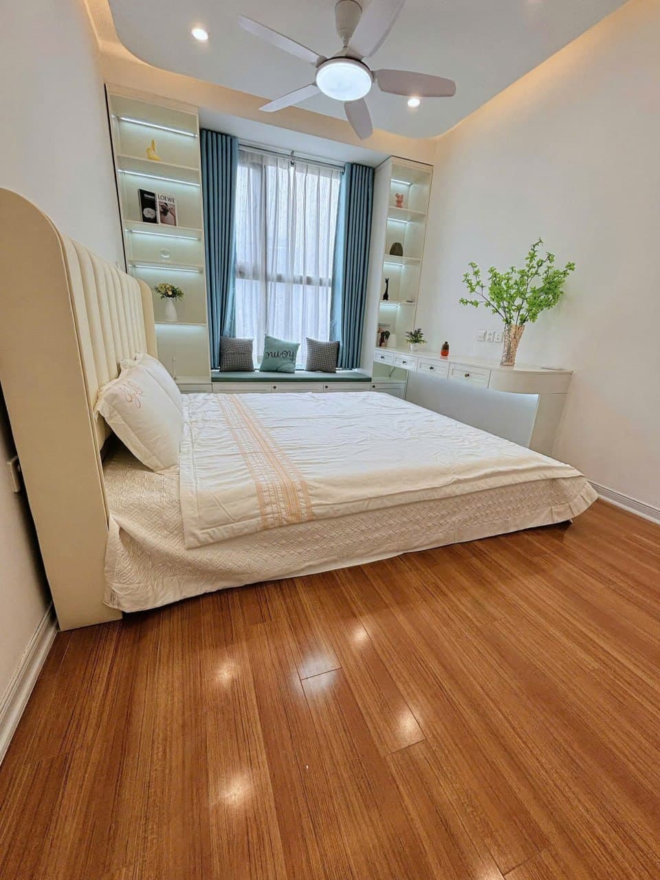 미딘펄 2베드룸 72m² 월세 사진 4 |  |  |