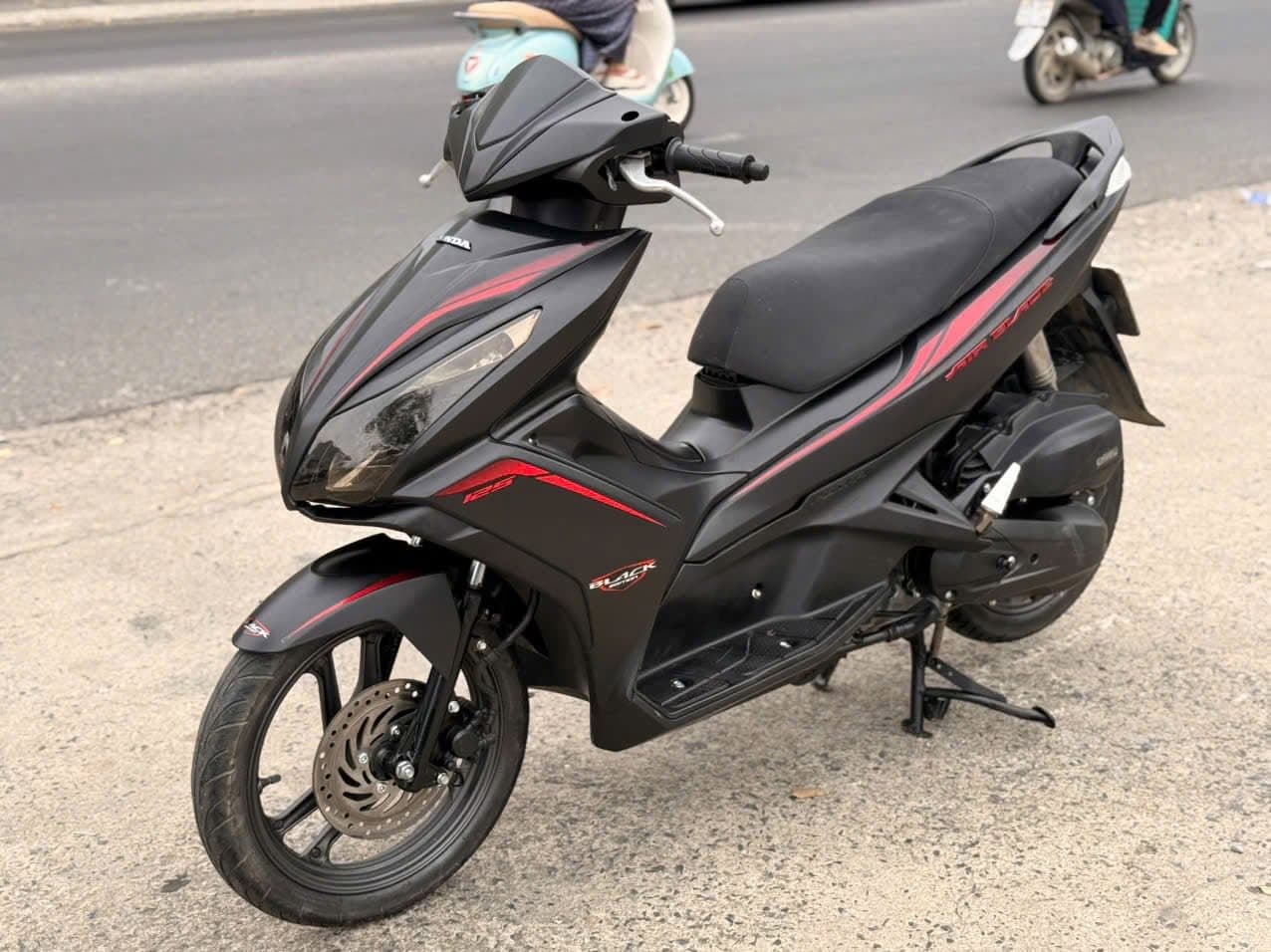 Ảnh xe máy 4 |  |  |  |  |