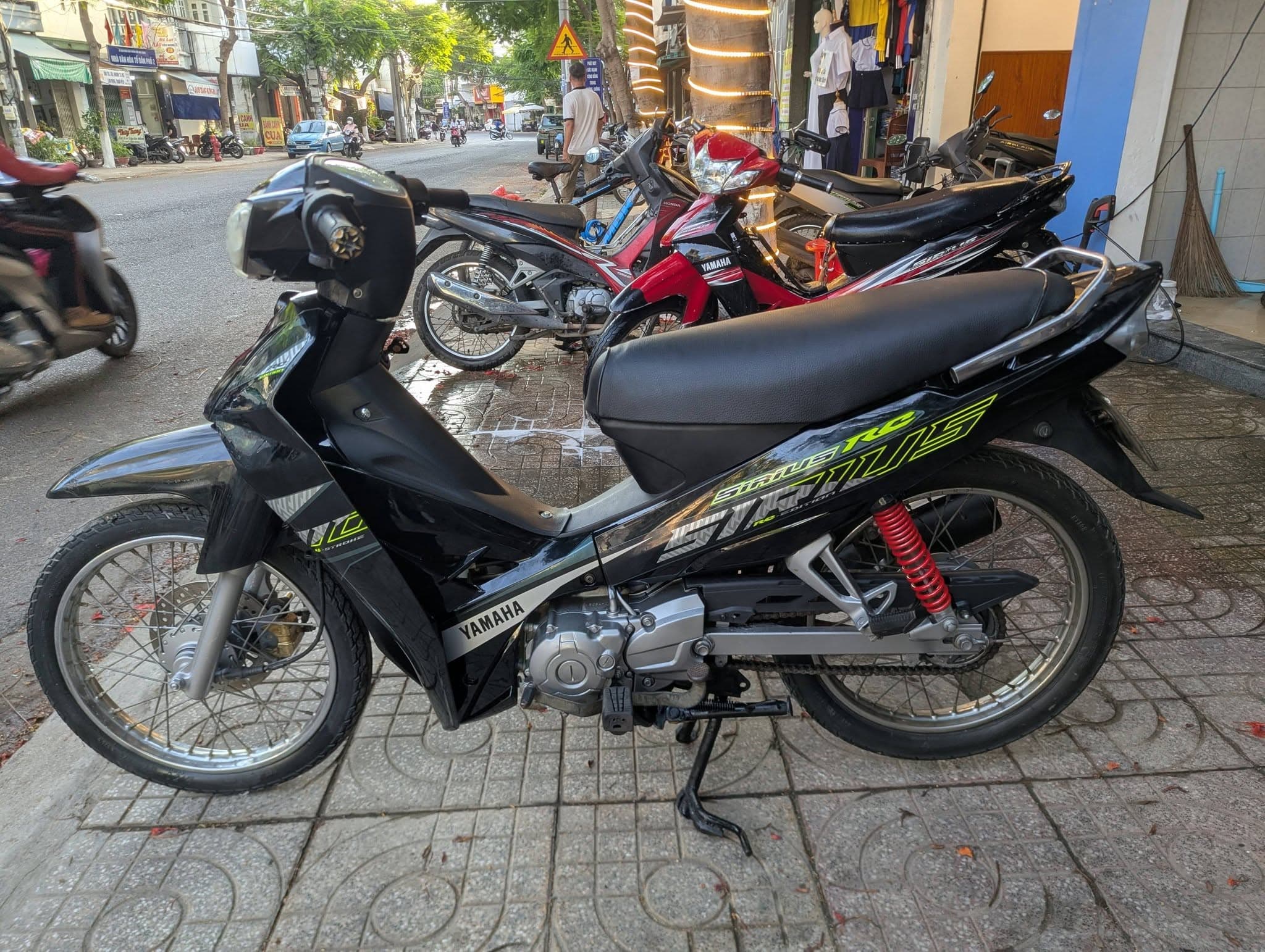 Ảnh xe máy 4 |  |