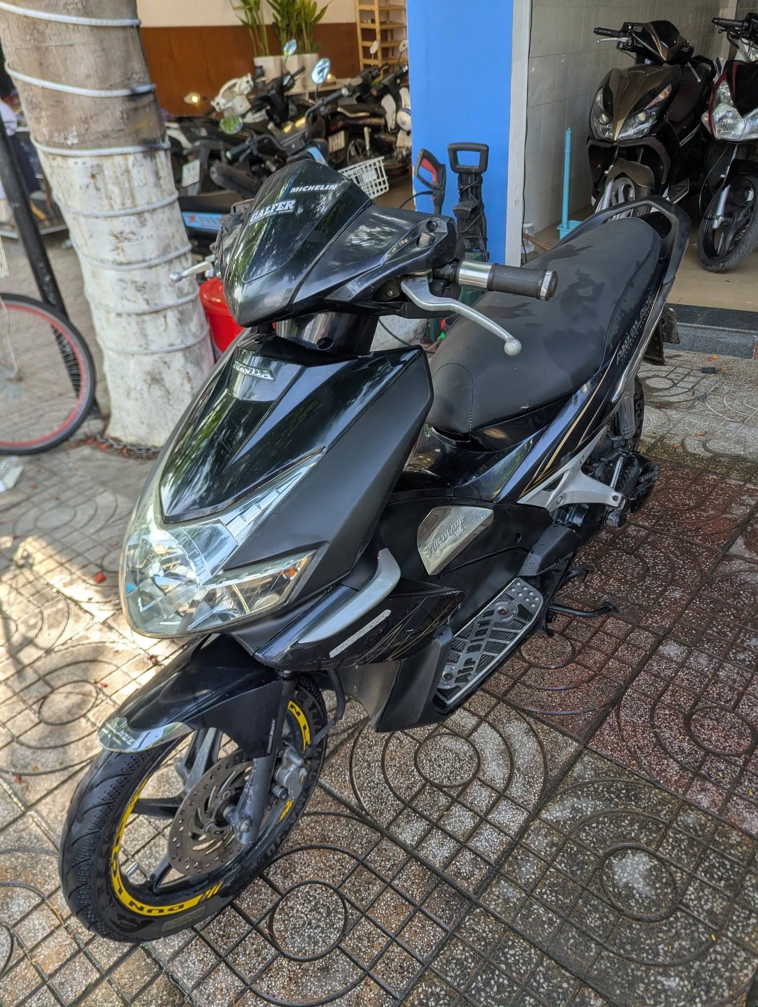Ảnh xe máy 2 |  |