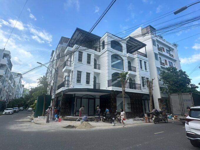 나트랑 상가 임대 ㅣ 탁 트인 구조 · 사무실·스파·살롱 적합