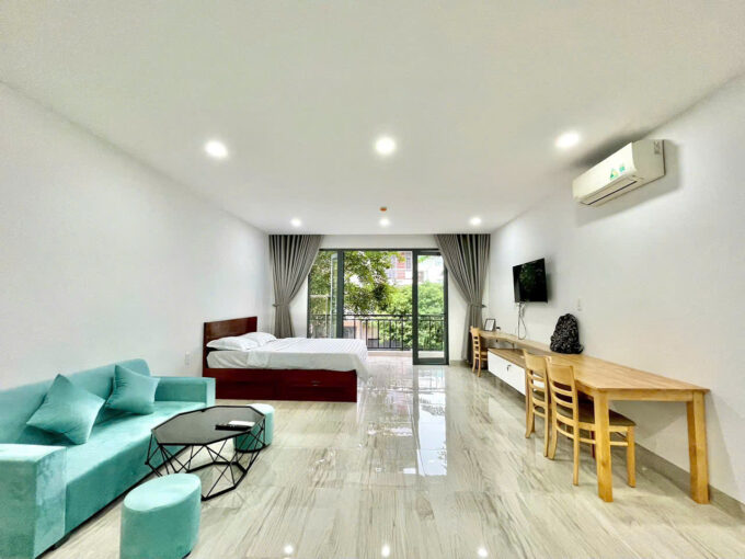 나트랑 스튜디오 임대 l 생활편의지역 . 풀옵션 . 애완동물 가능