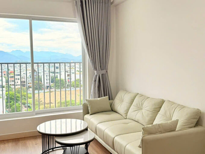 나트랑 고층 아파트 임대 ㅣ 시내 근처 . 풀옵션 가구 완비 . 이동 매우 편리