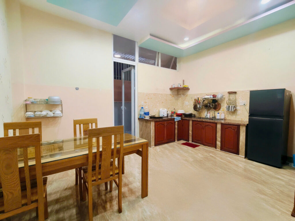 나트랑 단독주택 임대 ㅣ 조용하고 쾌적한 주거 단지 . 풀옵션 . 장기계약 기능 . 북방향