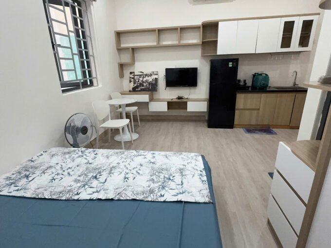 나트랑 스튜디오 아파트 임대 ㅣ 풀옵션 가구 완비. 시내 근처 . 창문 있음 . 즉시 입주 가능