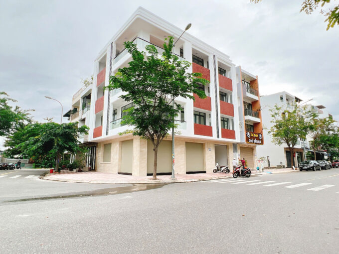 나트랑 시내 가까운 상가 임대 ㅣ 신축 건물 . 엘리베이터 있음 . 장기 계약