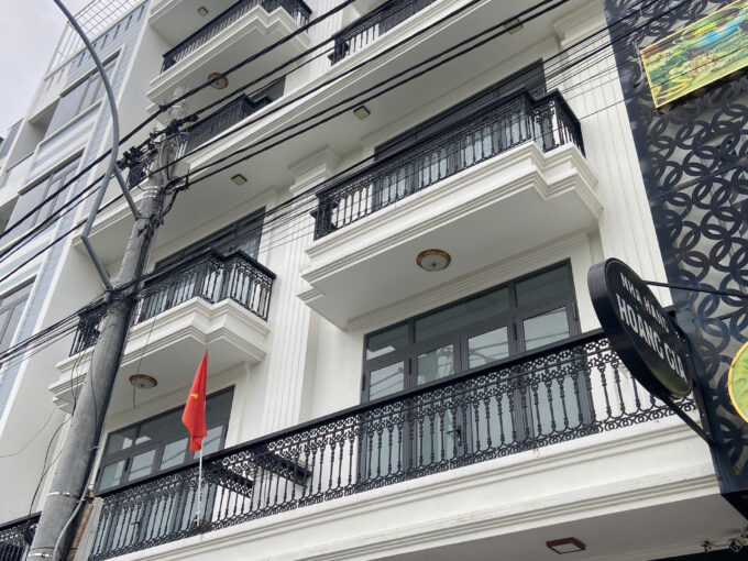 나트랑 엘리베이터가 설치된 상가 임대 ㅣ 넓은 주차장 . 장기임대 . 다양한 업종 가능