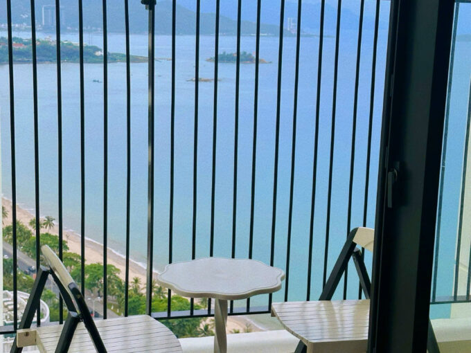 나트랑 골드코스트 남타워 아파트 임대 | 시내 중심 풀옵션 스튜디오 30층/1베드룸 (12일 입주 가능)